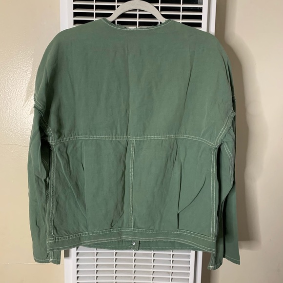 NWT Zara Green Khaki Long sleeved Relaxed Jacket - Picture 3 of 8
